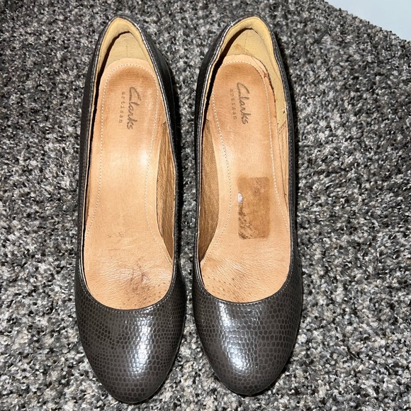 Clarks Artisan Wedge Textured Scale Design Shoes 9M - Picture 2 of 3